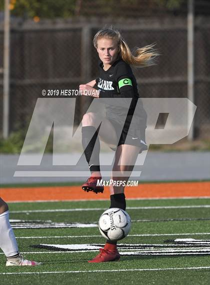Thumbnail 2 in Villa Park vs. Esperanza (CIF-SS D1 Playoffs) photogallery.