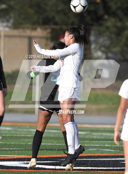 Thumbnail 2 in Villa Park vs. Esperanza (CIF-SS D1 Playoffs) photogallery.