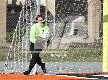 Thumbnail 3 in Villa Park vs. Esperanza (CIF-SS D1 Playoffs) photogallery.