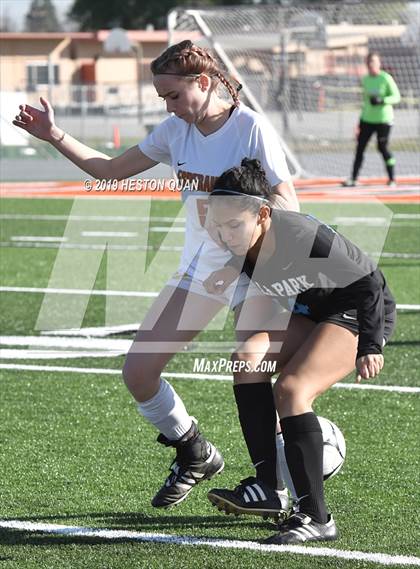 Thumbnail 3 in Villa Park vs. Esperanza (CIF-SS D1 Playoffs) photogallery.
