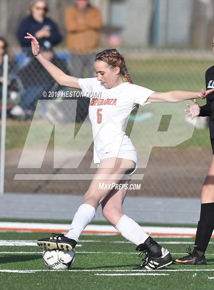 Thumbnail 2 in Villa Park vs. Esperanza (CIF-SS D1 Playoffs) photogallery.