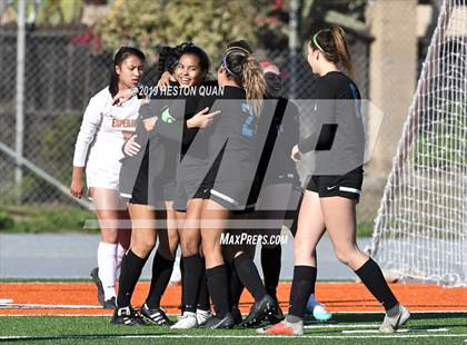 Thumbnail 3 in Villa Park vs. Esperanza (CIF-SS D1 Playoffs) photogallery.