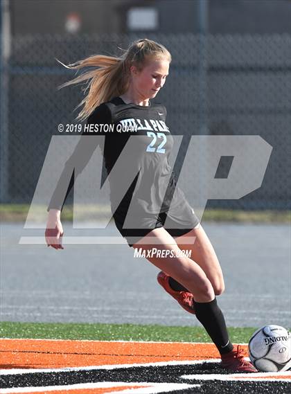Thumbnail 2 in Villa Park vs. Esperanza (CIF-SS D1 Playoffs) photogallery.