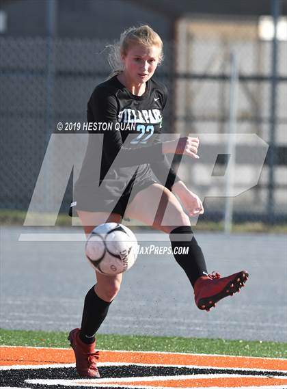 Thumbnail 1 in Villa Park vs. Esperanza (CIF-SS D1 Playoffs) photogallery.