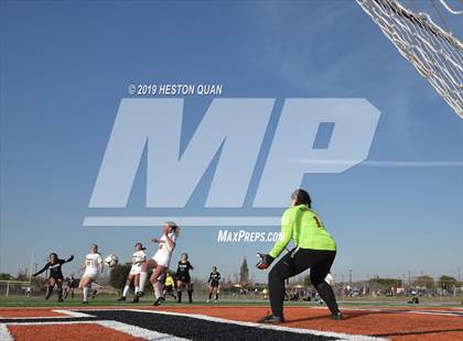 Thumbnail 2 in Villa Park vs. Esperanza (CIF-SS D1 Playoffs) photogallery.
