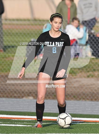 Thumbnail 2 in Villa Park vs. Esperanza (CIF-SS D1 Playoffs) photogallery.