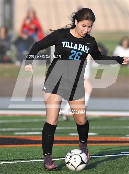 Thumbnail 3 in Villa Park vs. Esperanza (CIF-SS D1 Playoffs) photogallery.
