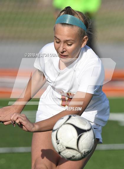 Thumbnail 2 in Villa Park vs. Esperanza (CIF-SS D1 Playoffs) photogallery.