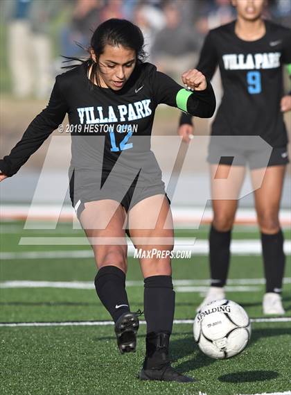 Thumbnail 2 in Villa Park vs. Esperanza (CIF-SS D1 Playoffs) photogallery.