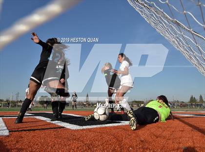 Thumbnail 2 in Villa Park vs. Esperanza (CIF-SS D1 Playoffs) photogallery.