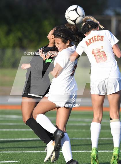 Thumbnail 3 in Villa Park vs. Esperanza (CIF-SS D1 Playoffs) photogallery.