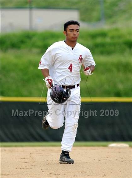 Thumbnail 2 in Clarke vs. Aquinas (NYSPHSAA Class A Final) photogallery.