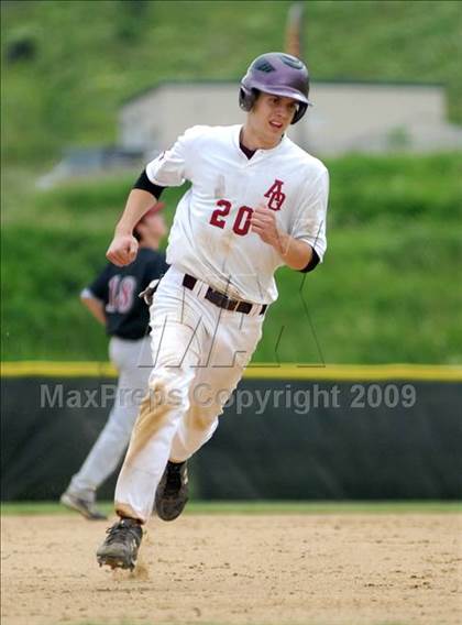 Thumbnail 2 in Clarke vs. Aquinas (NYSPHSAA Class A Final) photogallery.