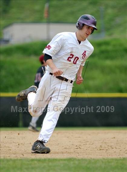 Thumbnail 3 in Clarke vs. Aquinas (NYSPHSAA Class A Final) photogallery.