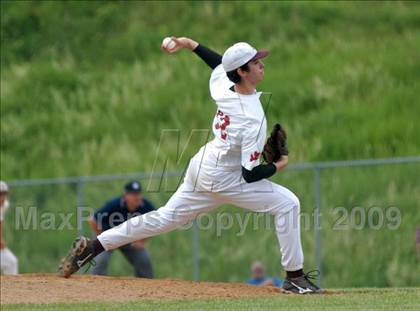 Thumbnail 2 in Clarke vs. Aquinas (NYSPHSAA Class A Final) photogallery.