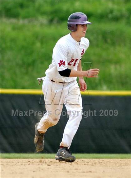 Thumbnail 3 in Clarke vs. Aquinas (NYSPHSAA Class A Final) photogallery.