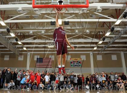Thumbnail 2 in Slam Dunk Contest (MaxPreps Holiday Classic) photogallery.
