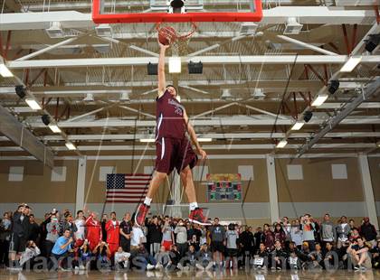 Thumbnail 3 in Slam Dunk Contest (MaxPreps Holiday Classic) photogallery.