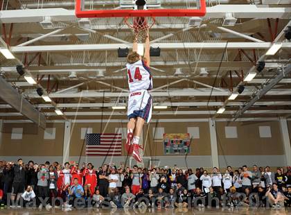Thumbnail 3 in Slam Dunk Contest (MaxPreps Holiday Classic) photogallery.