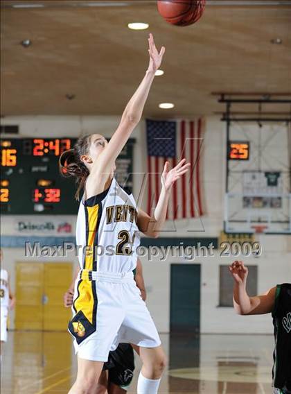 Thumbnail 2 in Ventura vs. Palmdale photogallery.