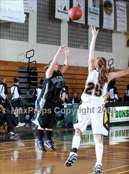 Thumbnail 1 in Ventura vs. Palmdale photogallery.