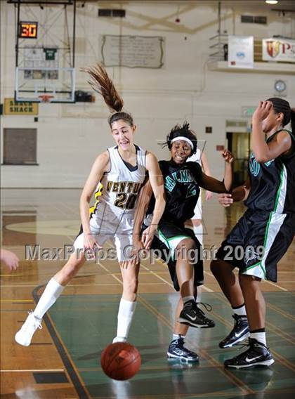 Thumbnail 1 in Ventura vs. Palmdale photogallery.