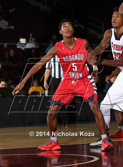 Thumbnail 1 in Redondo Union vs. Centennial (Tarkanian Classic) photogallery.
