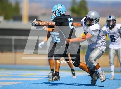 Thumbnail 1 in Silverado @Villa Park photogallery.
