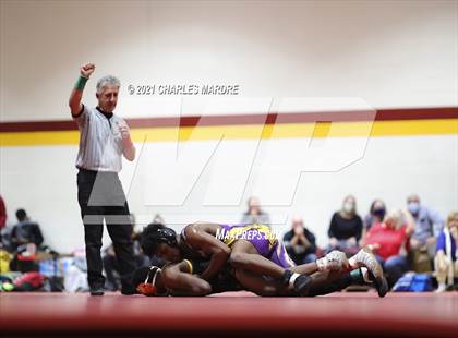Thumbnail 1 in Jack Britt vs Lumberton (Douglas Byrd High School) photogallery.