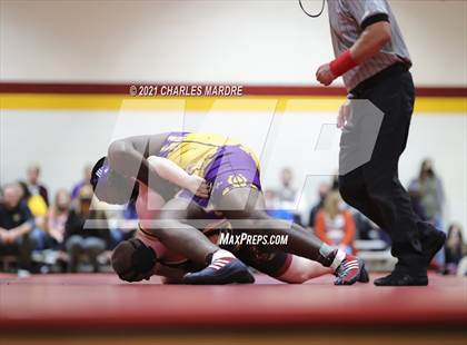 Thumbnail 1 in Jack Britt vs Lumberton (Douglas Byrd High School) photogallery.
