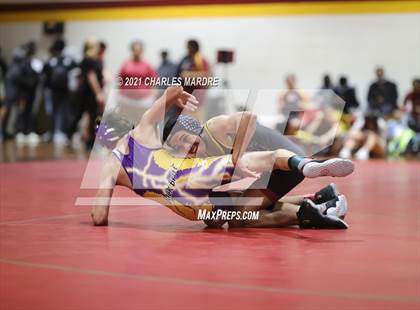 Thumbnail 3 in Jack Britt vs Lumberton (Douglas Byrd High School) photogallery.