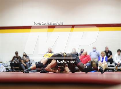 Thumbnail 1 in Jack Britt vs Lumberton (Douglas Byrd High School) photogallery.