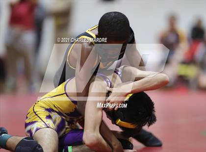 Thumbnail 1 in Jack Britt vs Lumberton (Douglas Byrd High School) photogallery.