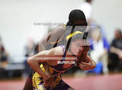 Thumbnail 3 in Jack Britt vs Lumberton (Douglas Byrd High School) photogallery.
