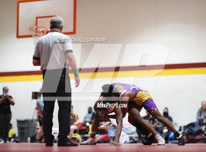 Thumbnail 2 in Jack Britt vs Lumberton (Douglas Byrd High School) photogallery.