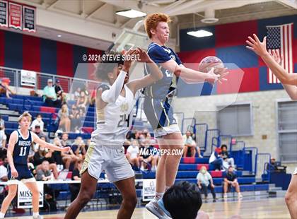 Thumbnail 3 in Mater Dei Catholic vs. La Costa Canyon (CIF San Diego Section D1 Semifinal) photogallery.