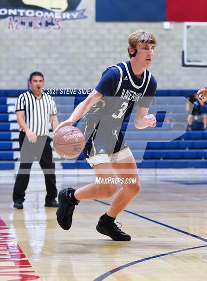 Thumbnail 1 in Mater Dei Catholic vs. La Costa Canyon (CIF San Diego Section D1 Semifinal) photogallery.