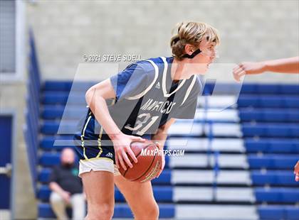 Thumbnail 3 in Mater Dei Catholic vs. La Costa Canyon (CIF San Diego Section D1 Semifinal) photogallery.