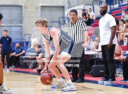 Thumbnail 1 in Mater Dei Catholic vs. La Costa Canyon (CIF San Diego Section D1 Semifinal) photogallery.