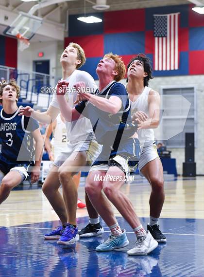Thumbnail 2 in Mater Dei Catholic vs. La Costa Canyon (CIF San Diego Section D1 Semifinal) photogallery.