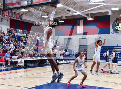 Thumbnail 1 in Mater Dei Catholic vs. La Costa Canyon (CIF San Diego Section D1 Semifinal) photogallery.