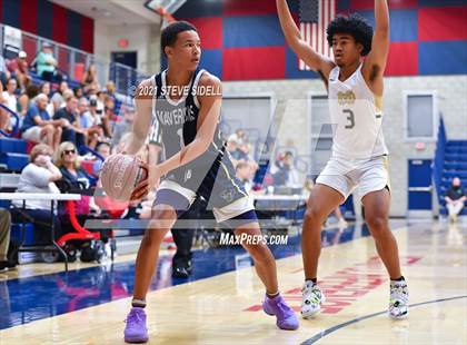 Thumbnail 1 in Mater Dei Catholic vs. La Costa Canyon (CIF San Diego Section D1 Semifinal) photogallery.