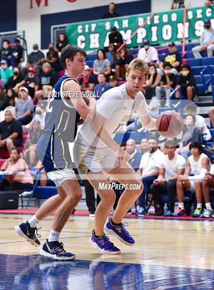 Thumbnail 1 in Mater Dei Catholic vs. La Costa Canyon (CIF San Diego Section D1 Semifinal) photogallery.