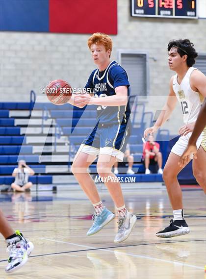 Thumbnail 3 in Mater Dei Catholic vs. La Costa Canyon (CIF San Diego Section D1 Semifinal) photogallery.