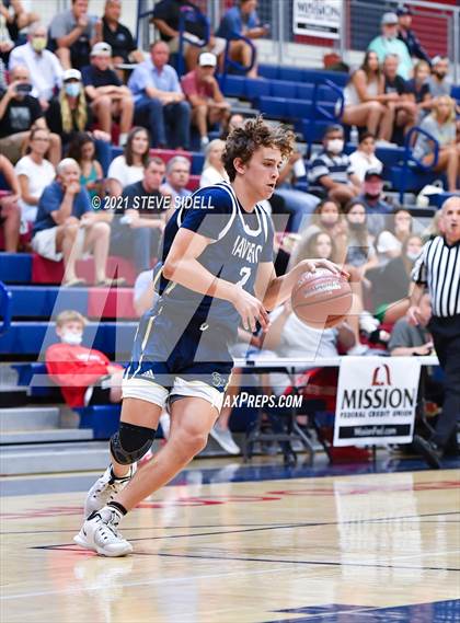 Thumbnail 1 in Mater Dei Catholic vs. La Costa Canyon (CIF San Diego Section D1 Semifinal) photogallery.