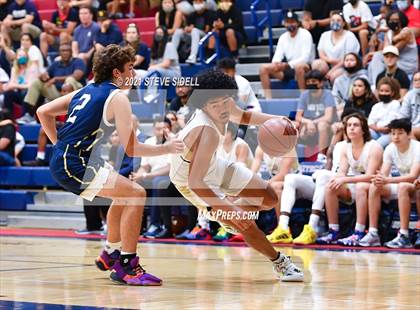 Thumbnail 1 in Mater Dei Catholic vs. La Costa Canyon (CIF San Diego Section D1 Semifinal) photogallery.
