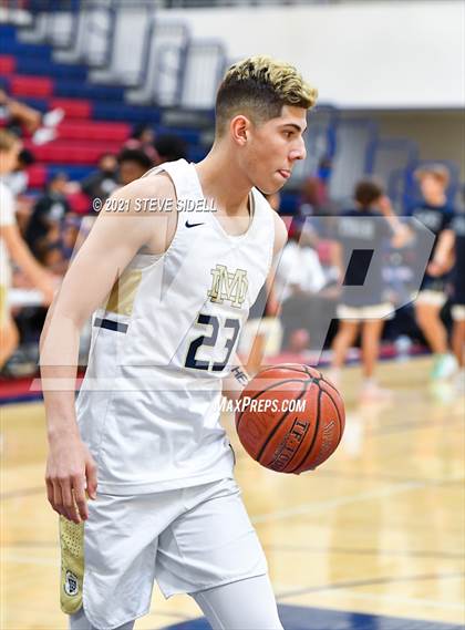 Thumbnail 1 in Mater Dei Catholic vs. La Costa Canyon (CIF San Diego Section D1 Semifinal) photogallery.