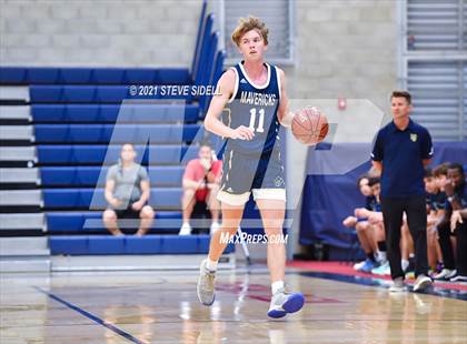 Thumbnail 2 in Mater Dei Catholic vs. La Costa Canyon (CIF San Diego Section D1 Semifinal) photogallery.