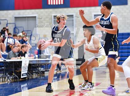 Thumbnail 1 in Mater Dei Catholic vs. La Costa Canyon (CIF San Diego Section D1 Semifinal) photogallery.