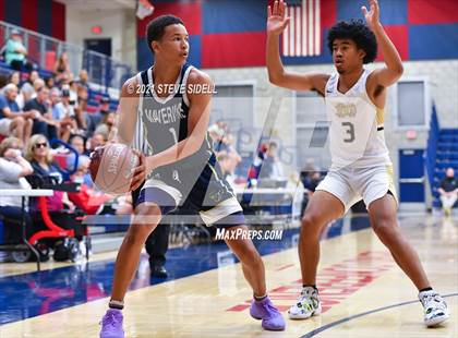 Thumbnail 3 in Mater Dei Catholic vs. La Costa Canyon (CIF San Diego Section D1 Semifinal) photogallery.